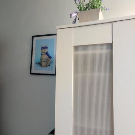 Single Room No.4 In The Very Center Of Varşovia Exterior foto
